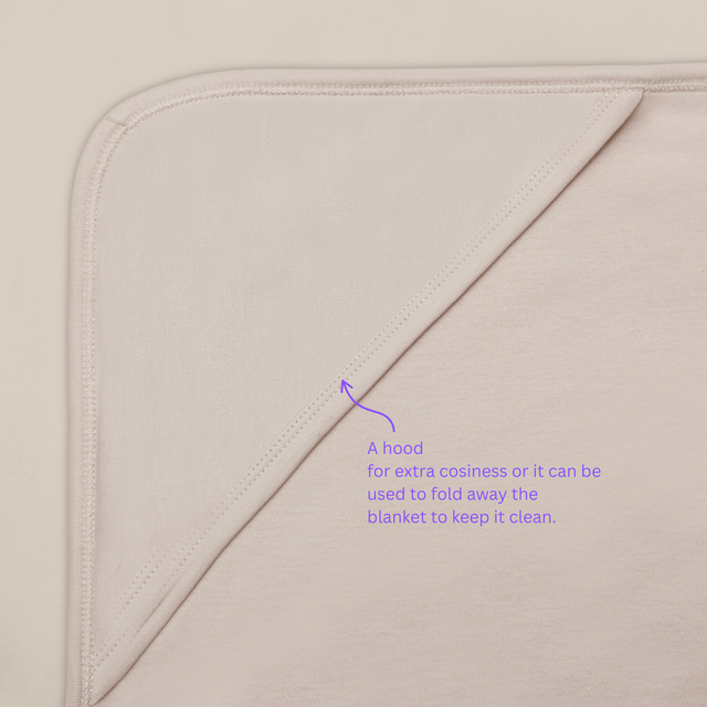 Blanket with snuggle hood - sand